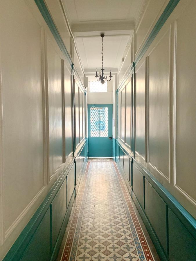 Appartement Versailles Quartier Notre Dame Au Pied Du Chateau Avec Parking Bagian luar foto