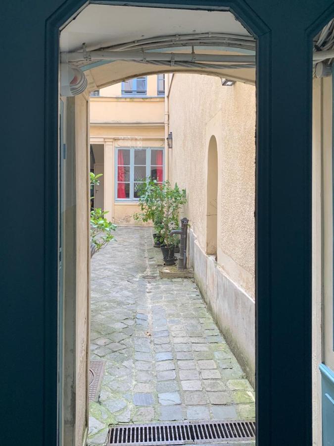 Appartement Versailles Quartier Notre Dame Au Pied Du Chateau Avec Parking Bagian luar foto