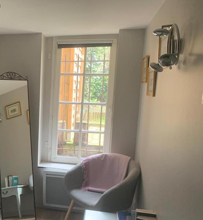 Appartement Versailles Quartier Notre Dame Au Pied Du Chateau Avec Parking Bagian luar foto