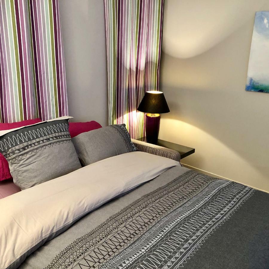 Appartement Versailles Quartier Notre Dame Au Pied Du Chateau Avec Parking Bagian luar foto